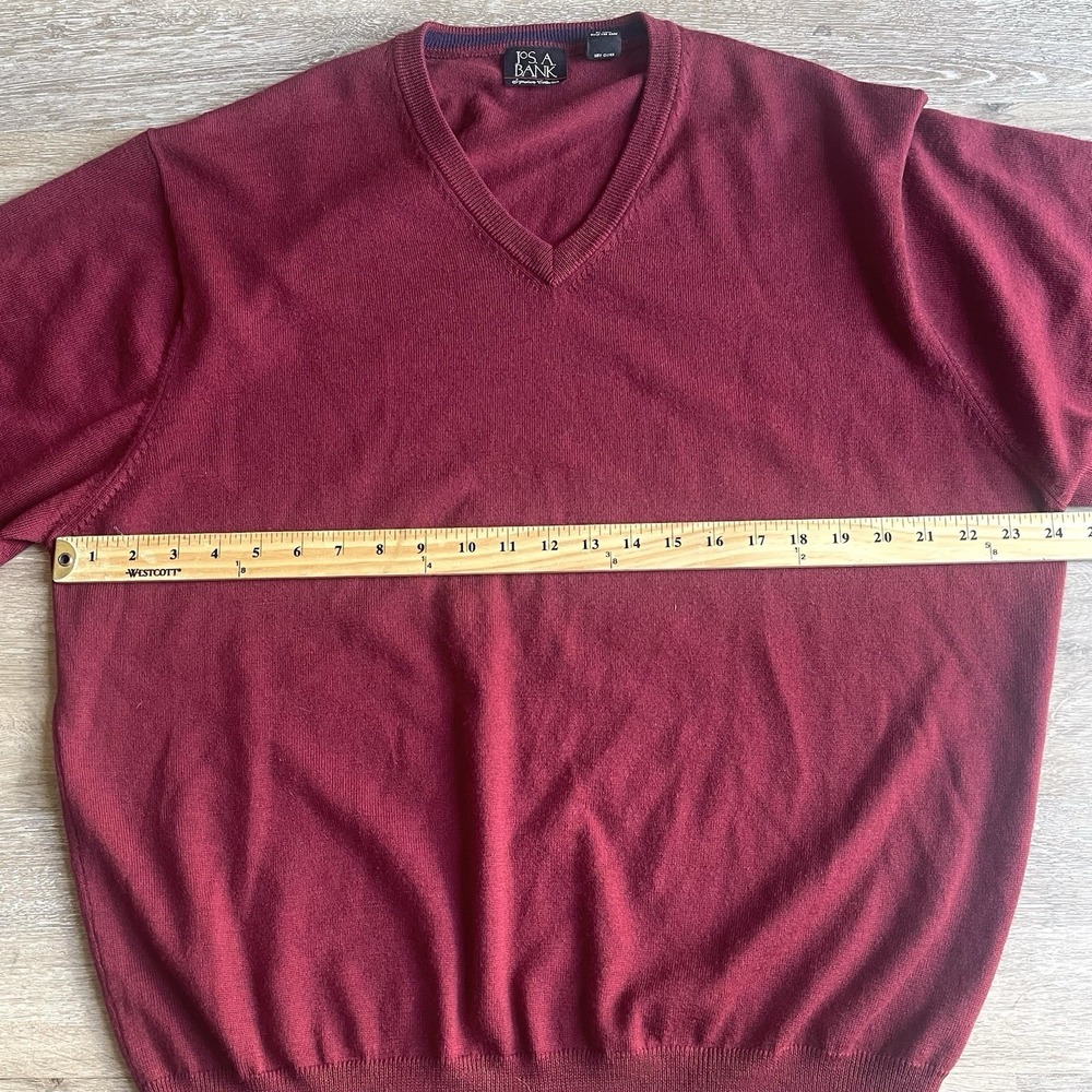 Jos A. Bank 100% Merino Wool Sweater XXL 2X Wine V-Neck Signature Collection - Picture 3 of 6